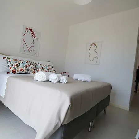 Martorana, E Short Let's 4*