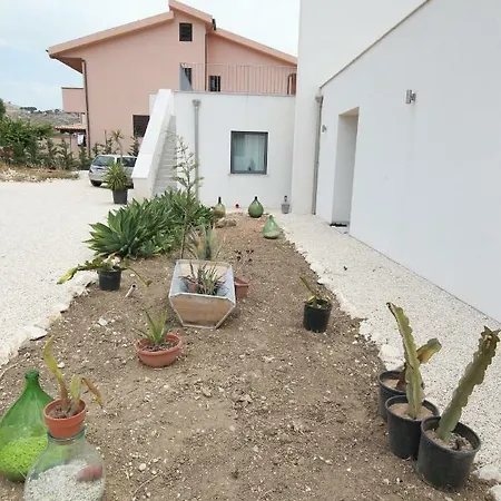 Martorana, E Short Let's