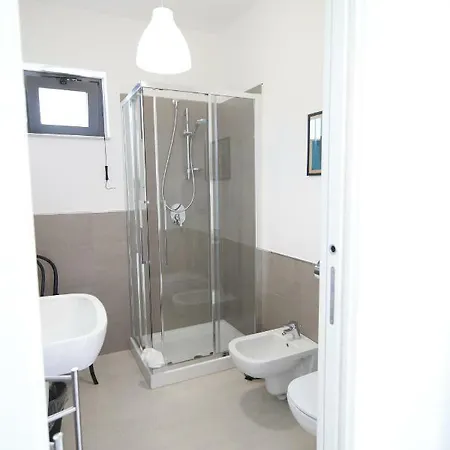 Martorana, E Short Let's