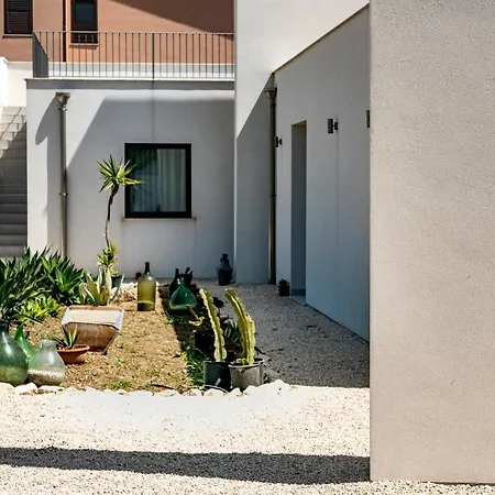 Martorana, E Short Let's