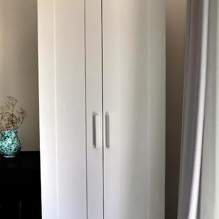 Martorana, E Short Let's 4*