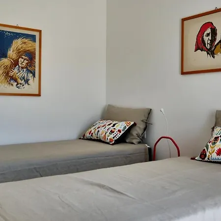 Martorana, E Short Let's Guest house *